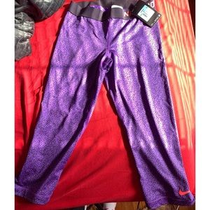Nike Pro Dri-Fit Printed Capri Length Leggings